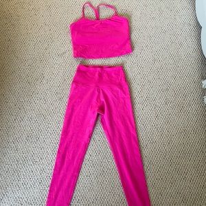 Beyond yoga hot pink space dye set